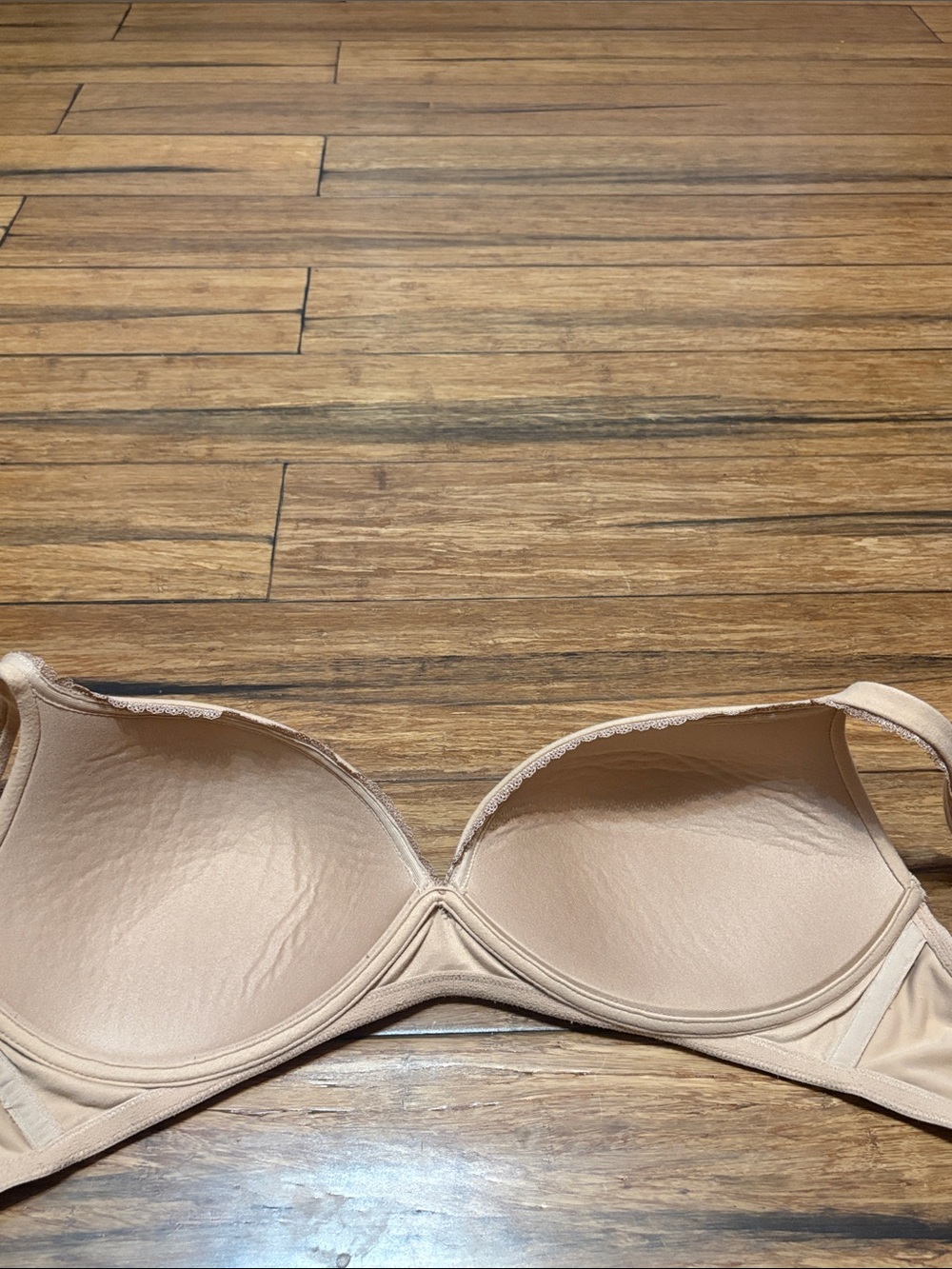 Victoria's Secret Padded Beige Nude Bra Size 36D - Picture 5 of 6